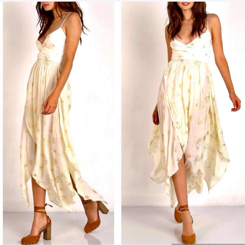 New Novella Royale Peny Gold Lilly Dress